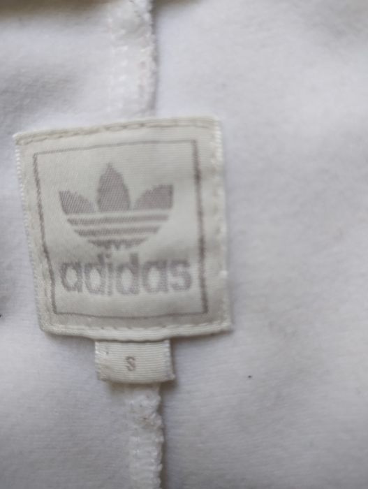 Dres męski Adidas biały z granatowymi lampasami