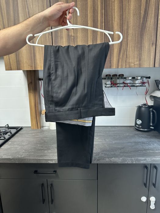 Продам мужской класический костюм! В идеальном состоянии!