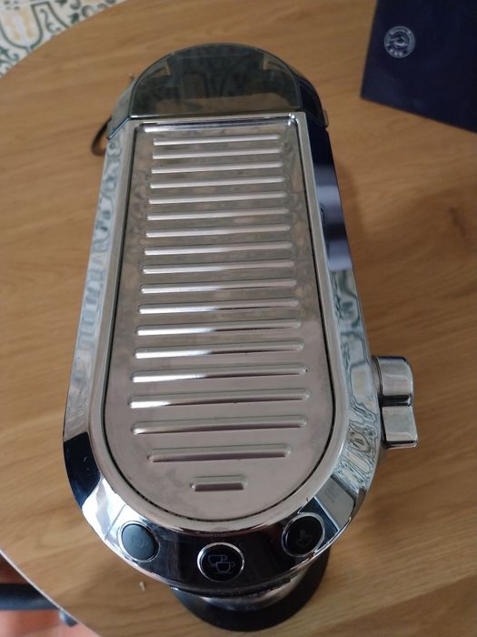 Máquina de café DELONGHI