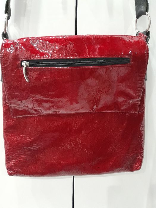 Torebka ze skóry naturalnej. Listonoszka