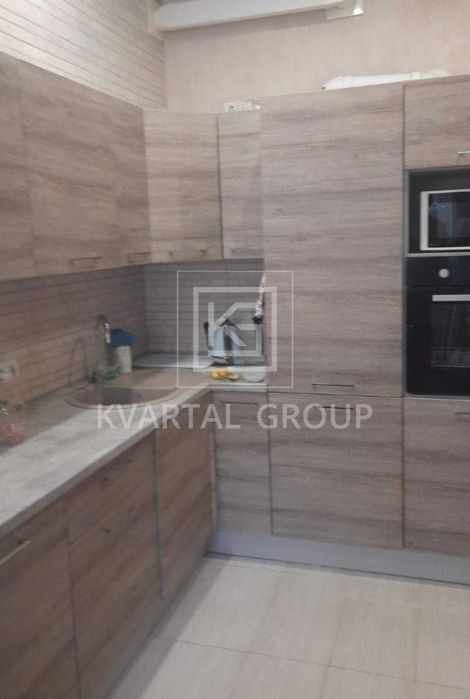 Apartment in Bilohorodka - View 3