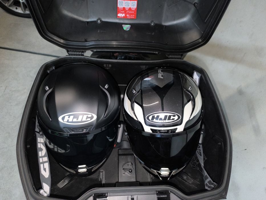 Top case Givi Maxia 5 58litros Tracer 9