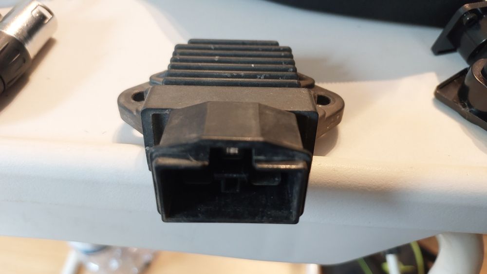 Retificador/Regulador corrente Honda CBR 600f