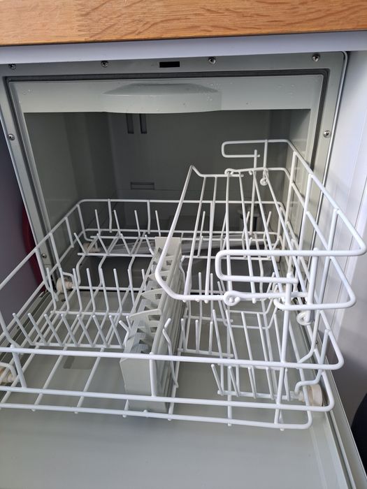 Maquina lavar loiça marca Haier, Modelo HDT18PA