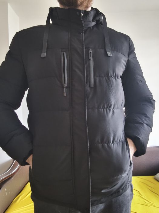 Czarna pikowana kurtka męska zimowa