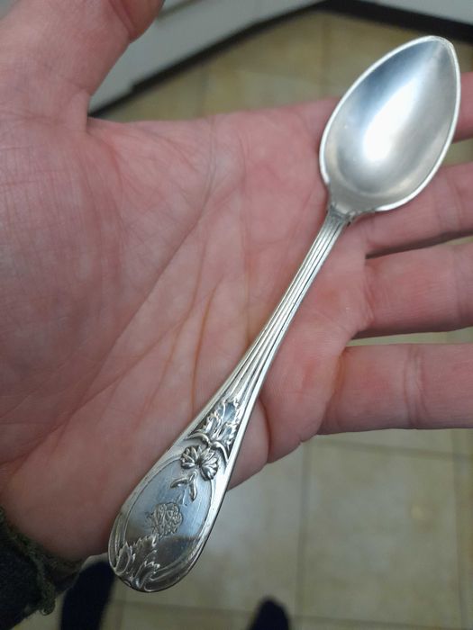 Posrebrzana łyżeczka z dawnych lat