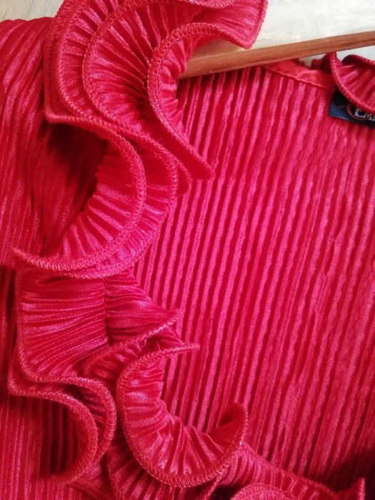 Top vermelho de cerimónia
