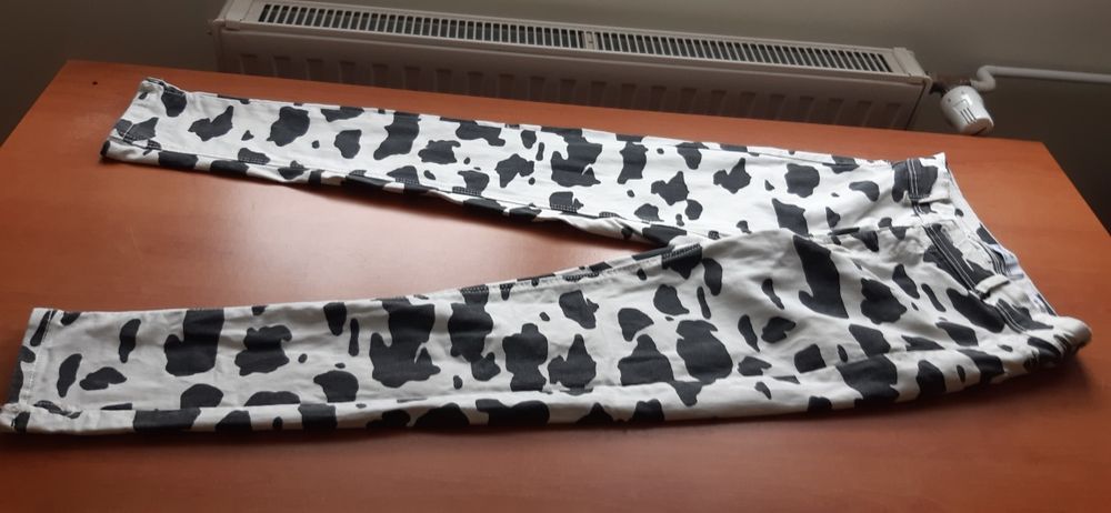 Spodnie damskie jeans rozmiar 36 Bershka