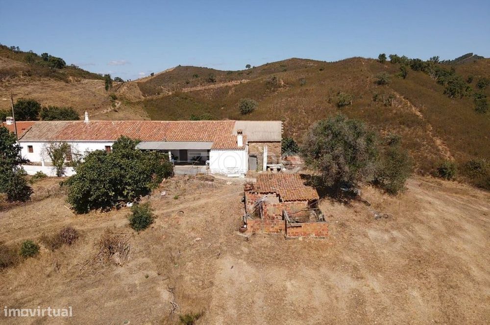 Quinta em Barranco da Alcaria, São Marcos da Serra
