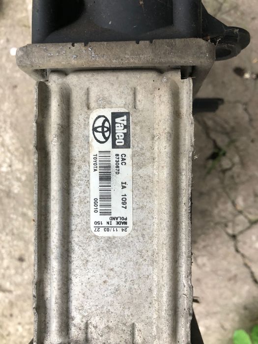 Інтеркуллер Авенсіс Т25