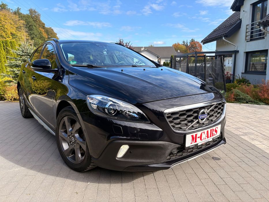 Volvo V40 Cross Country 1.6 T4 Benzyna * 180 KM * SUMMUM * Cross Country