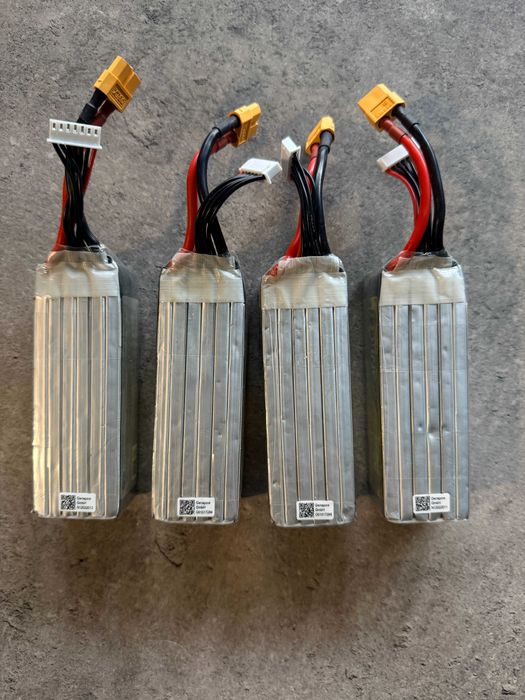 4 Baterie 6s R-line Tattu 2200mAh 95c do drona FPV Super stan