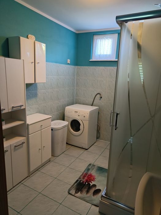 2-pokojowe mieszkanie z wyjściem na ogród, 2 garaże NOWA CENA!