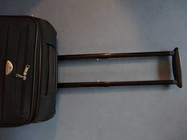 Walizka SAMSONITE na Kółkach 4 Przegrody