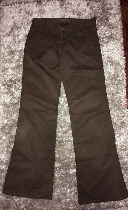 Calças castanhas