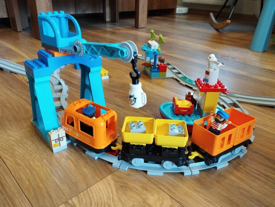 LEGO Duplo 10875 Pociąg towarowy z dźwiękiem