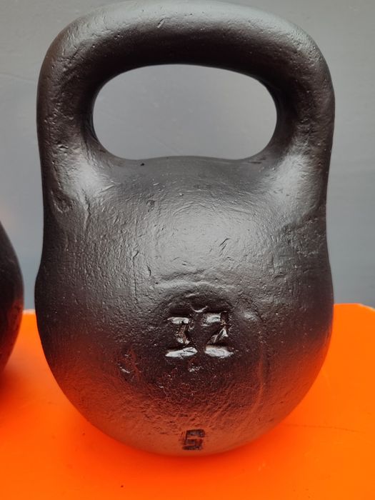 Гири16кг.24кг.32кг .спортивная