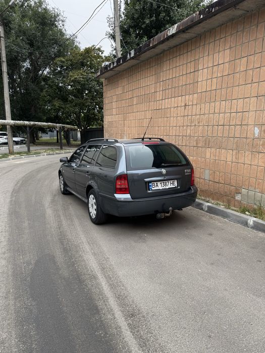 Skoda Octavia 2004 VIN TMBHX41U942896994 фото оголошення 3 з 5