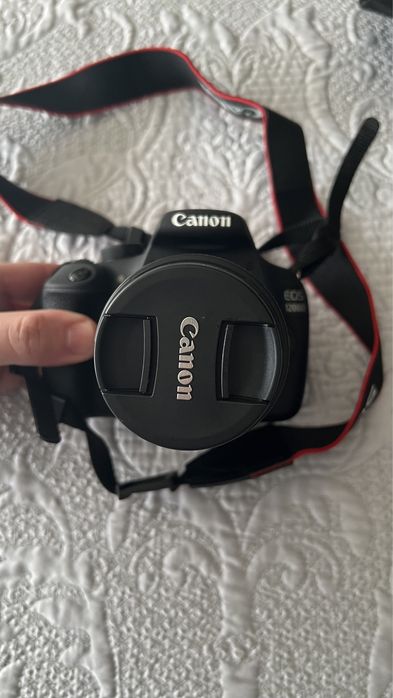 Canon EOS 1200d + acessórios + cartão de memória - negociável