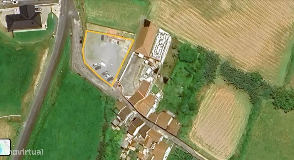 Terreno com Vista Mar e Serra – Localização Privilegiada na Lomba do B