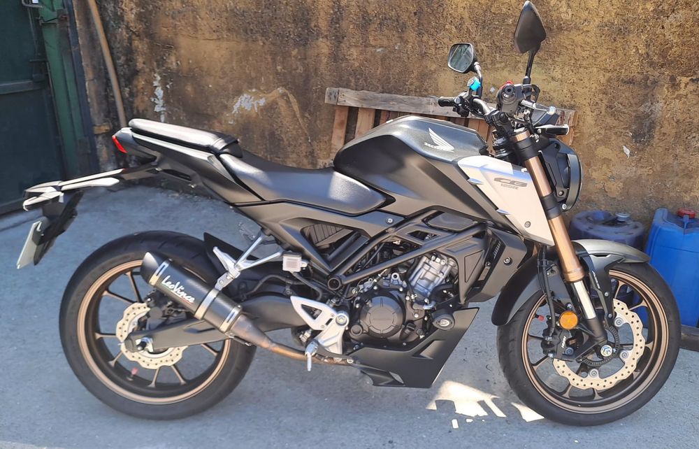 Honda CB125R 2022