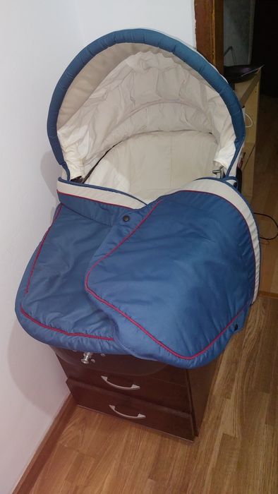 Carrinho de bebé completo Chicco + ovo + alcofa + base + acessórios