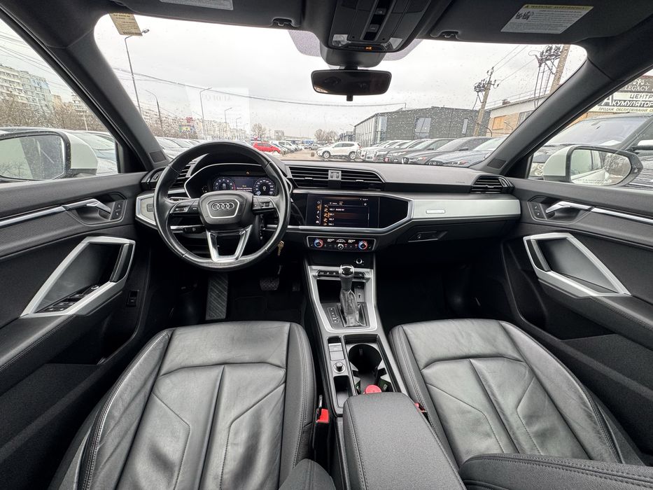 Продам Audi Q3 2l