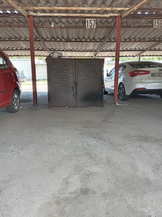 Сдам  крытое  место  на стоянке