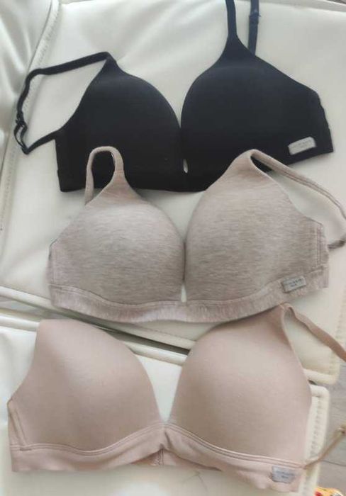 Бюстгалтери Intimissiti natural, 70 В, б/у