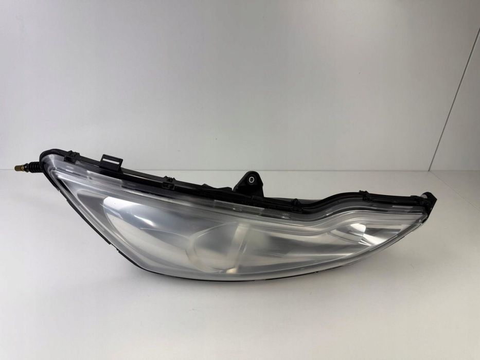 Lampa przednia prawa Can-Am Spyder RT-S 2012+