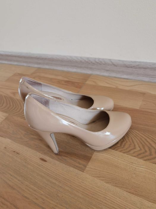 Взуття (туфлі, босоніжки), самовивіз