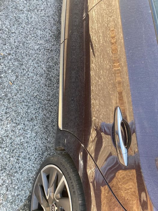 Citroen DS5.