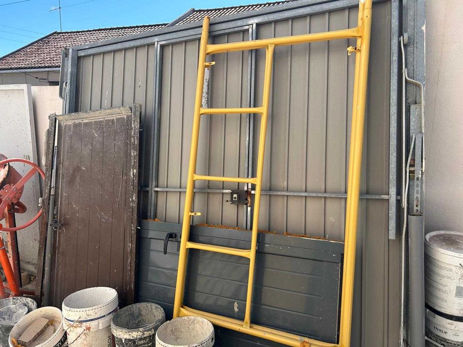 Portão de garagem basculante (manual)