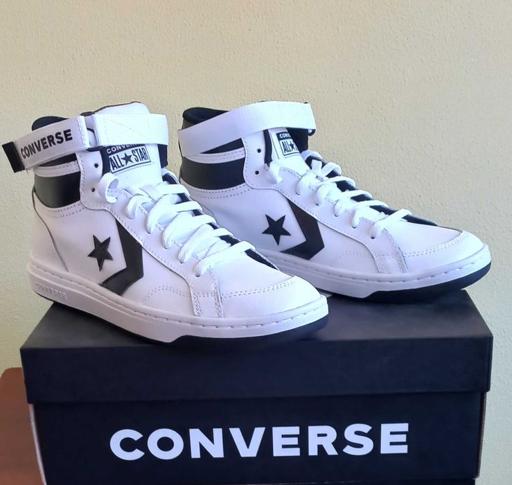 Кроссовки или кеды высокие CONVERS белые