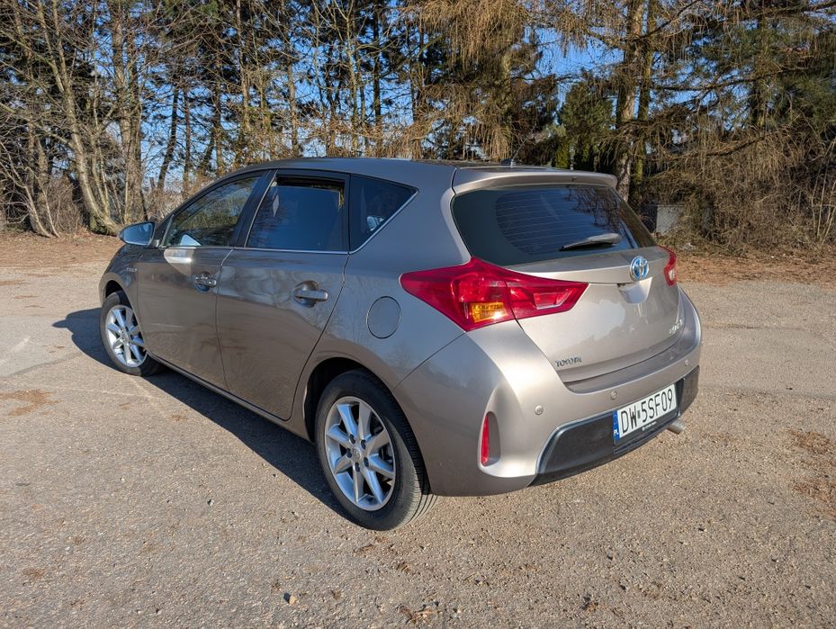 Toyota Auris Hybrid