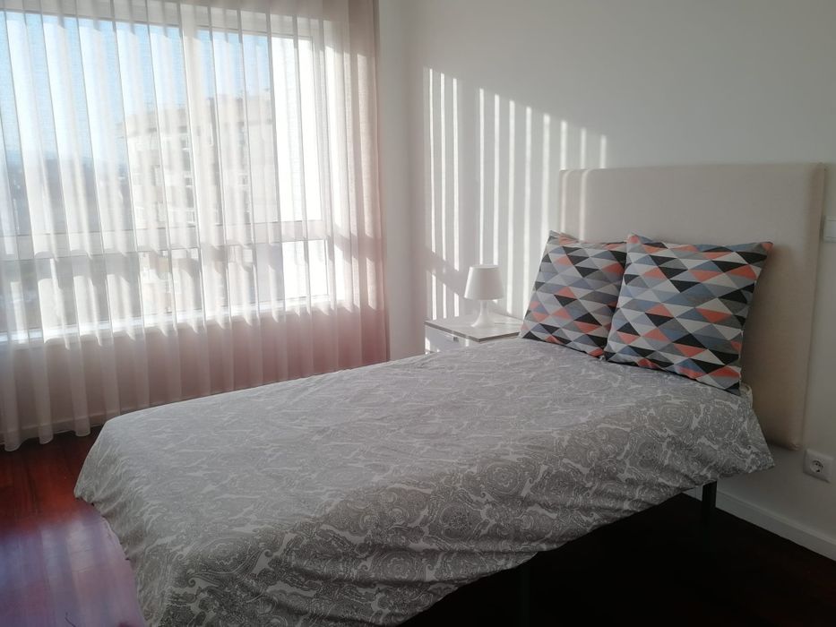 Arrenda-se T3 mobilado no centro de Barcelos | 140 m² | Com elevador.
