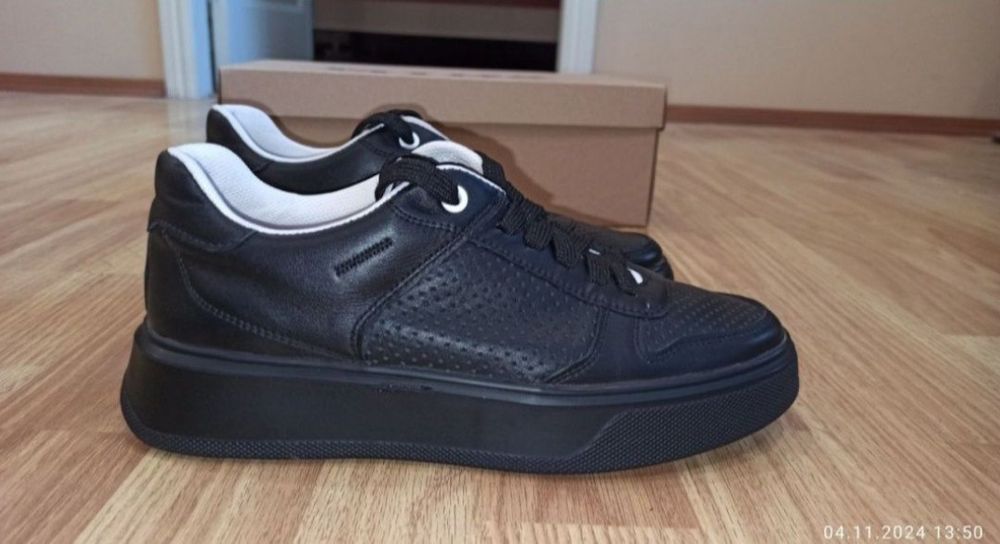 Жіночі кросівки ТМ МИДА, р. 38 (полномірні)