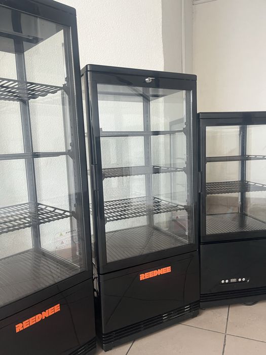 Холодильна Вітрина Настільна-Кондитерська Frosty