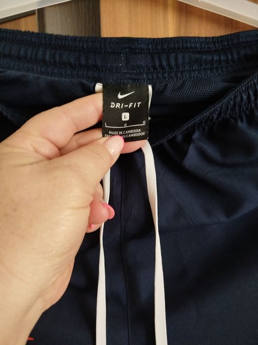 Spodnie dresowe męskie Nike rozmiar L stan idealny