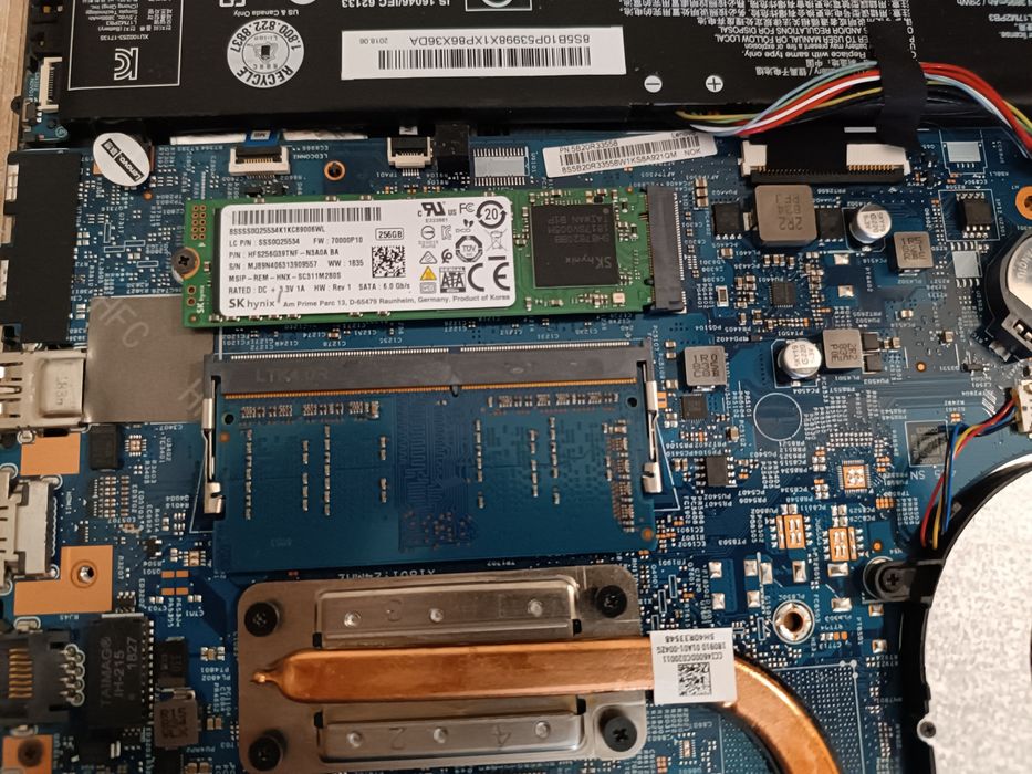Ноутбук Lenovo V130-15IKB/i5-7200U/8Gb DDR4/256M2/15.6"/ліцензія Win10