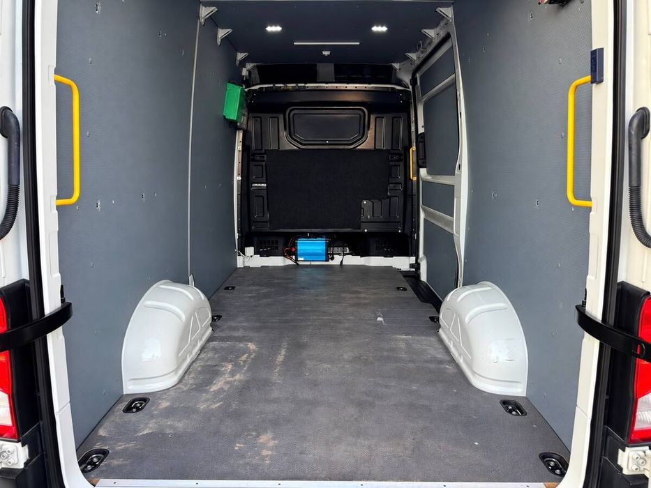 Volkswagen Crafter 2021 freshauto