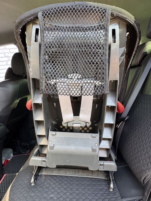 чорне дитяче автокрісло Britax Römer Duo Plus