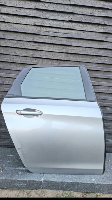 Drzwi prawy tył Peugeot 308 T9 SW tylnie  kcac