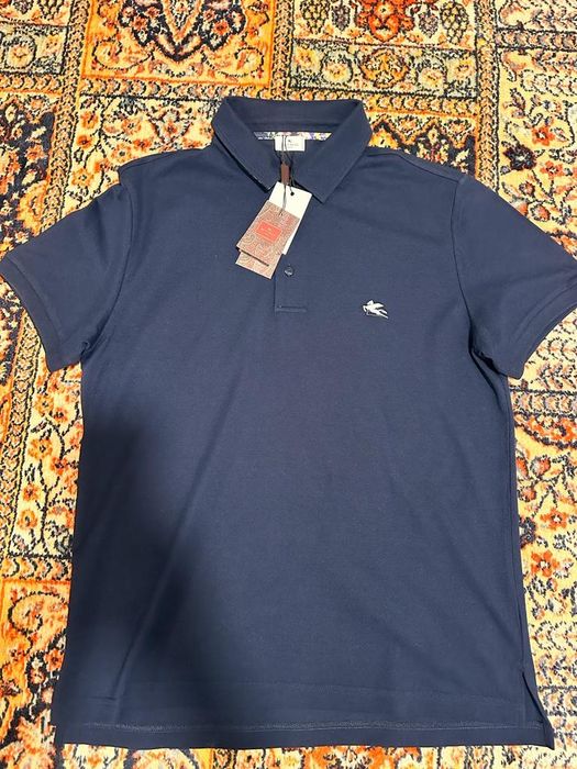 T-shirts ETRO. 90euros.