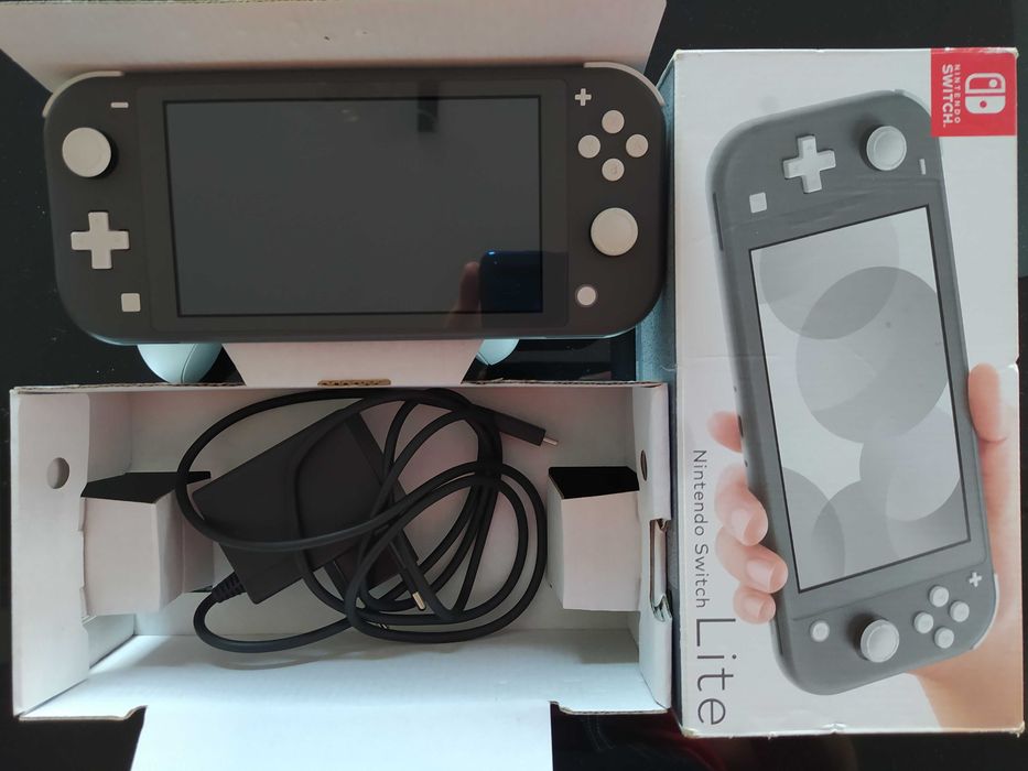 Nintendo Switch lite grafitowy komplet ładowarka pudełko