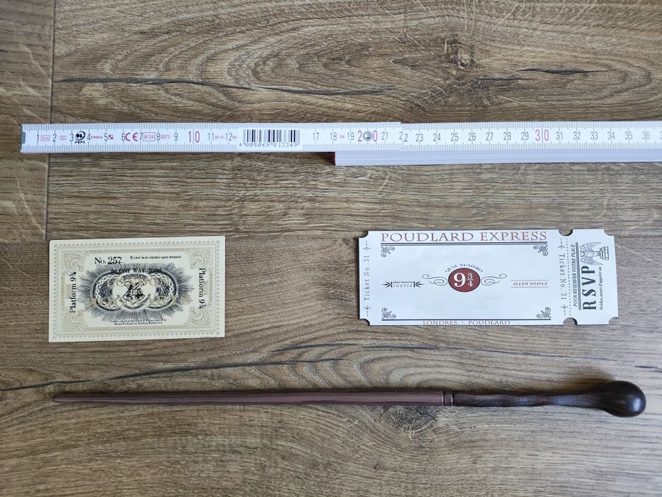 Harry Potter magiczny zestaw Różczka Remus Lupin bilety do Hogwartu