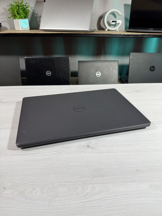 Ноутбук Dell Vostro 3500/i7-1165G7/16 Gb/SSS 128 Gb/500 Gb/Nvidia GeForce MX330