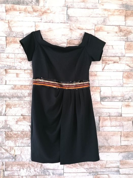 Sukienka czarna z cekinami