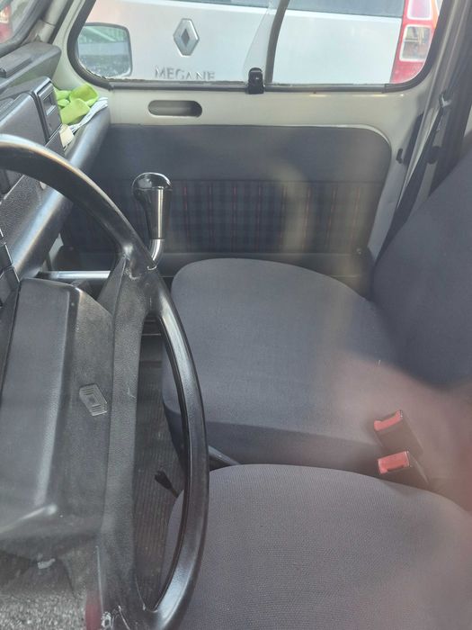 Renault 4 GTL - Um Clássico Icónico (Ideal para Restauro)