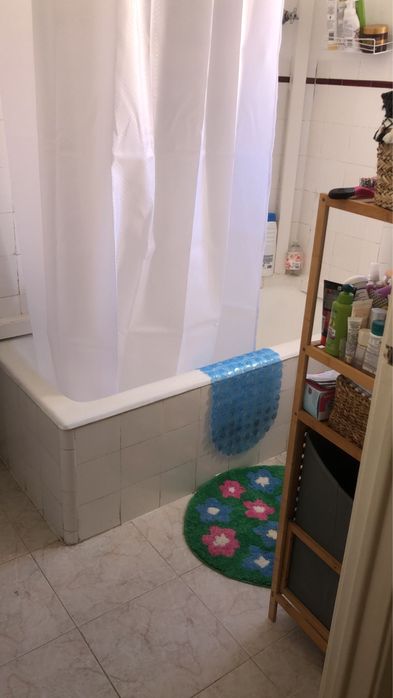 Quarto para arrendar Arroios